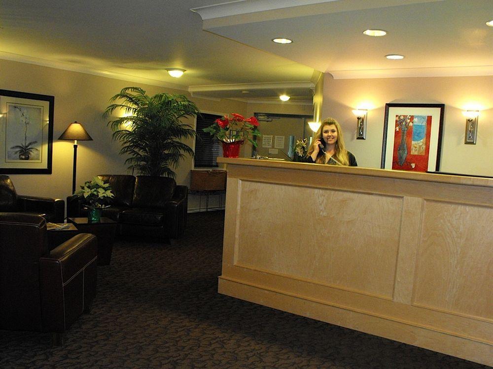 Glenwood Inn & Suites Trail Exterior photo